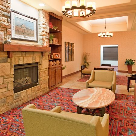 Holiday Inn Express & Suites Gallup East By Ihg Buitenkant foto