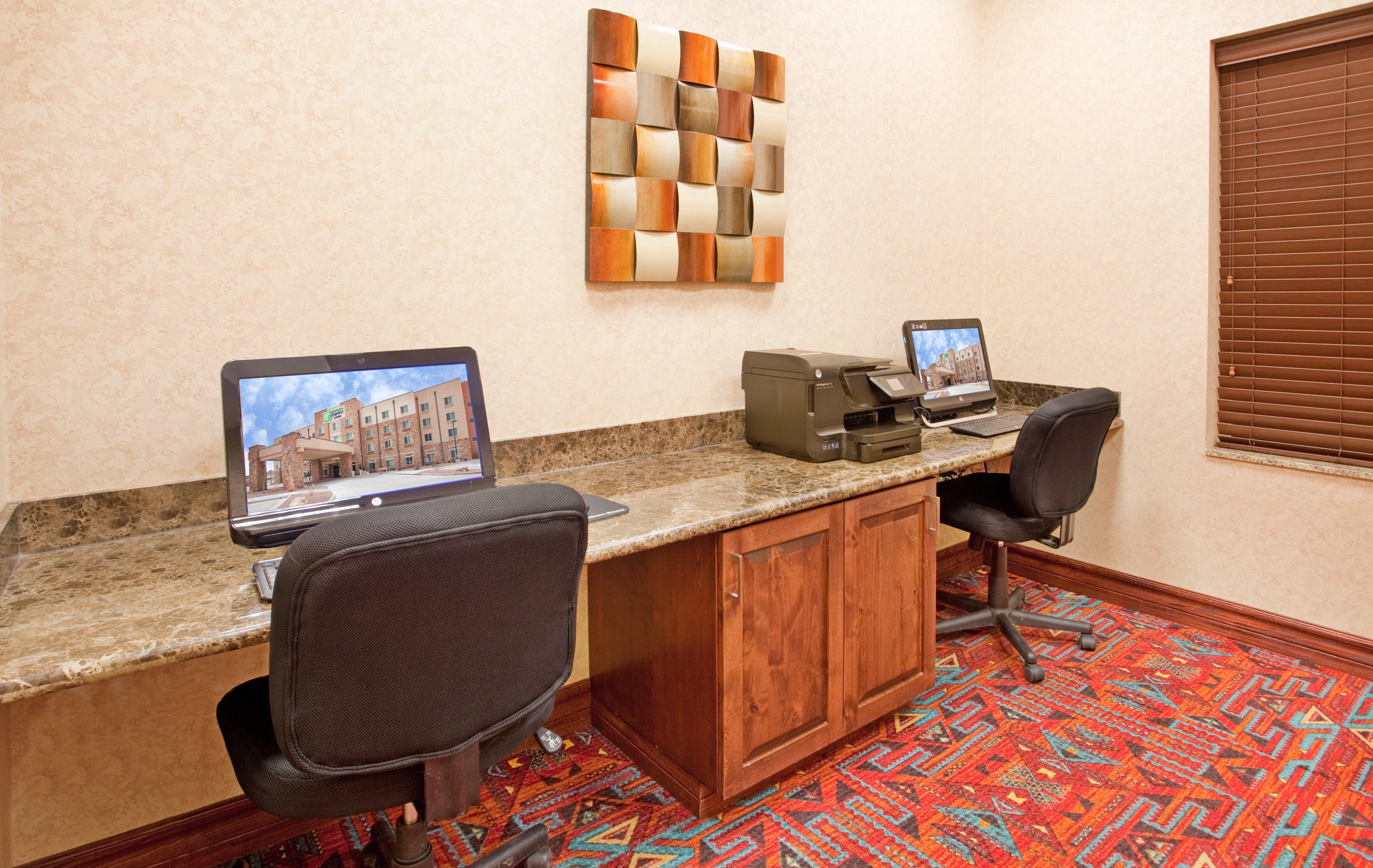 Holiday Inn Express & Suites Gallup East By Ihg Buitenkant foto