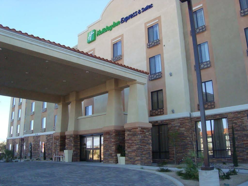 Holiday Inn Express & Suites Gallup East By Ihg Buitenkant foto